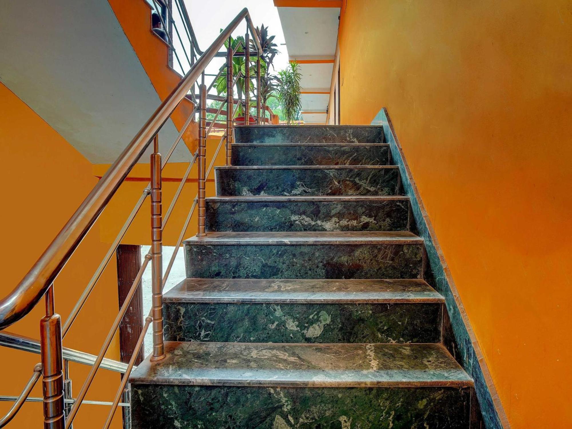 Oyo Flagship 81389 Hotel Siddhi Vinayak Motihari Ngoại thất bức ảnh
